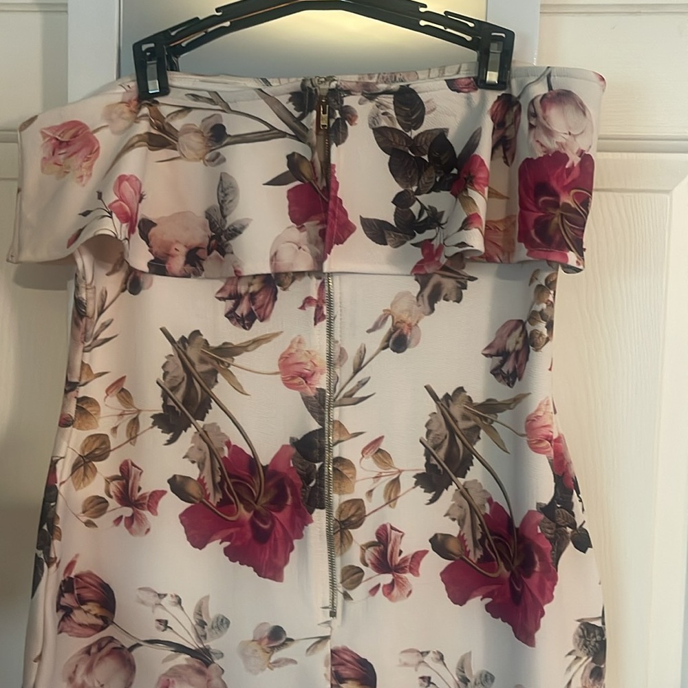 Floral Off-Shoulder Dress - Picture 3 of 6